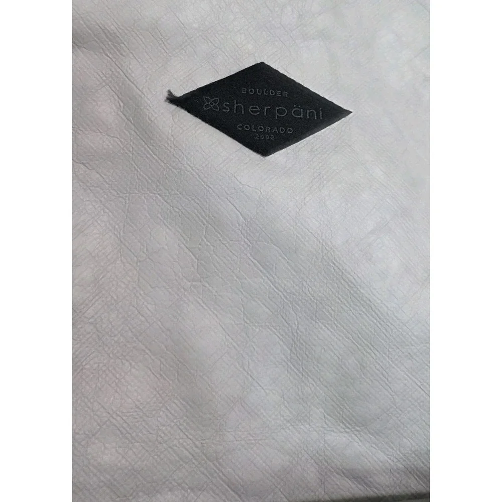 NEW Sherpani Mia TVK Ultralight White Gray Hike Outdoors Backpack‎ Casual Pack